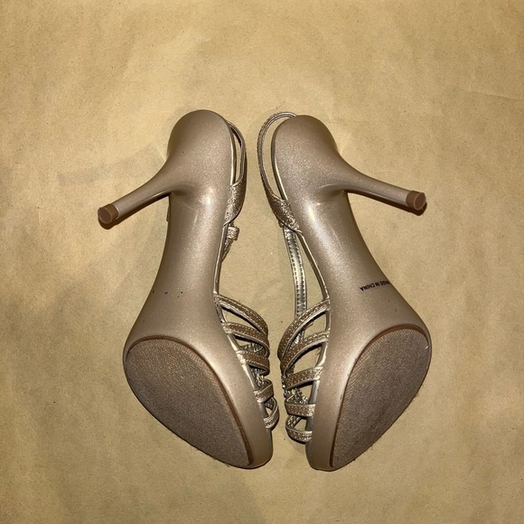 GOLD with slight pink undertone HIGH HEELS - Picture 7 of 8